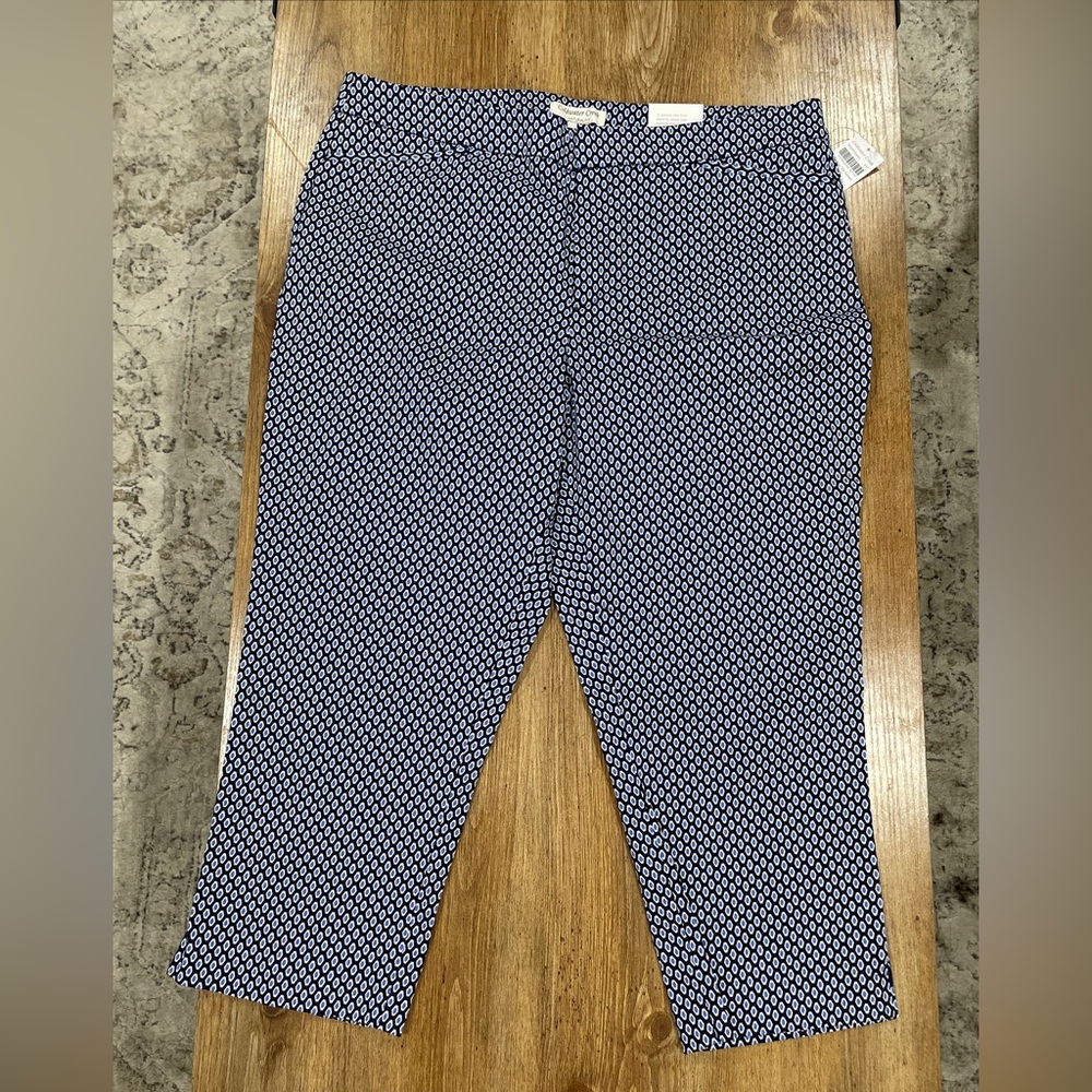 Coldwater Creek Natural Fit Cropped Women’s Shadow Tile Pattern Pants Size 14